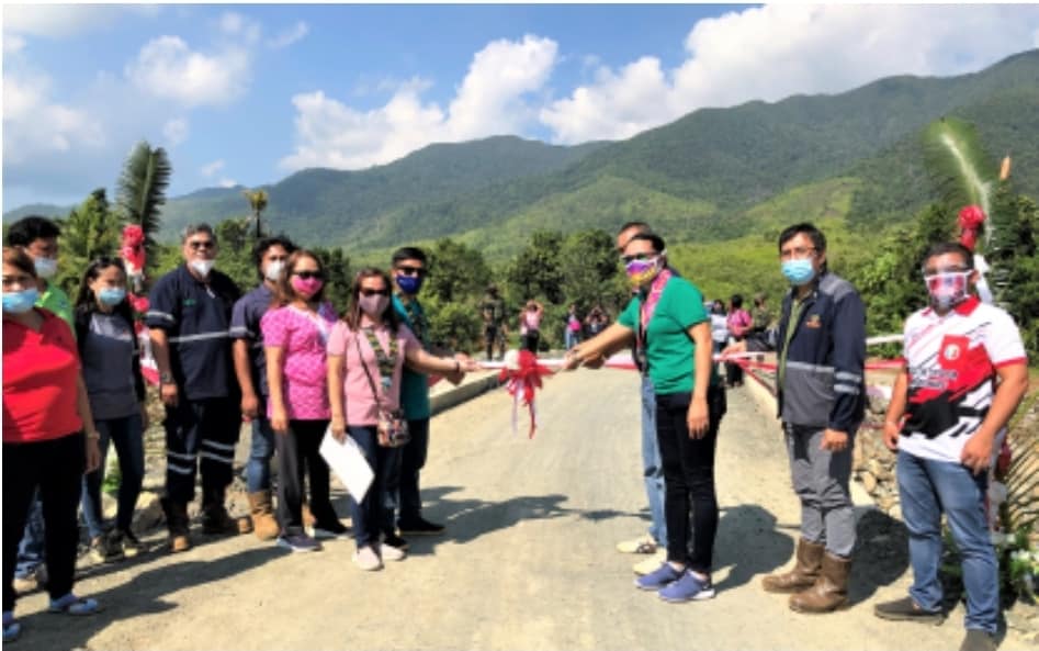Sept 3 DXKS news-DINAGAT GOV UNVEILS 19-KILOMETER ACCESS ROAD