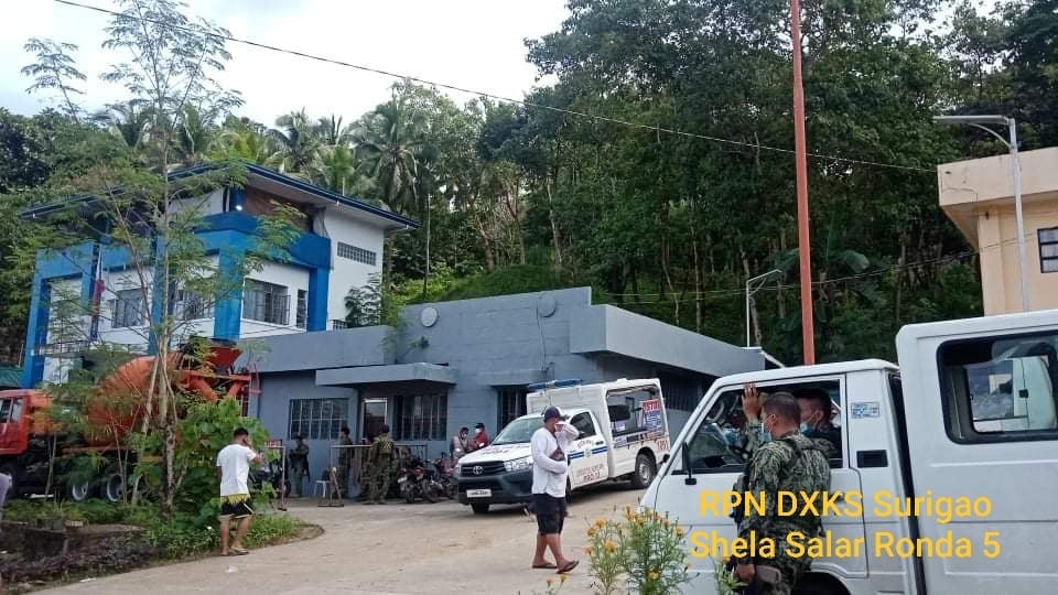 Jan 29 DXKS news-BAYAY NI SISON MAYOR KARISSA FETALVERO-PARONIA SANAN POLICE STATION TAG ATAKE NAN MGA NPA