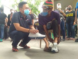 Nasunugan sa Barangay Duterte Agdao, gitabangan ni Senador Bong Go, BFP Modernization Program pakusgan. 2