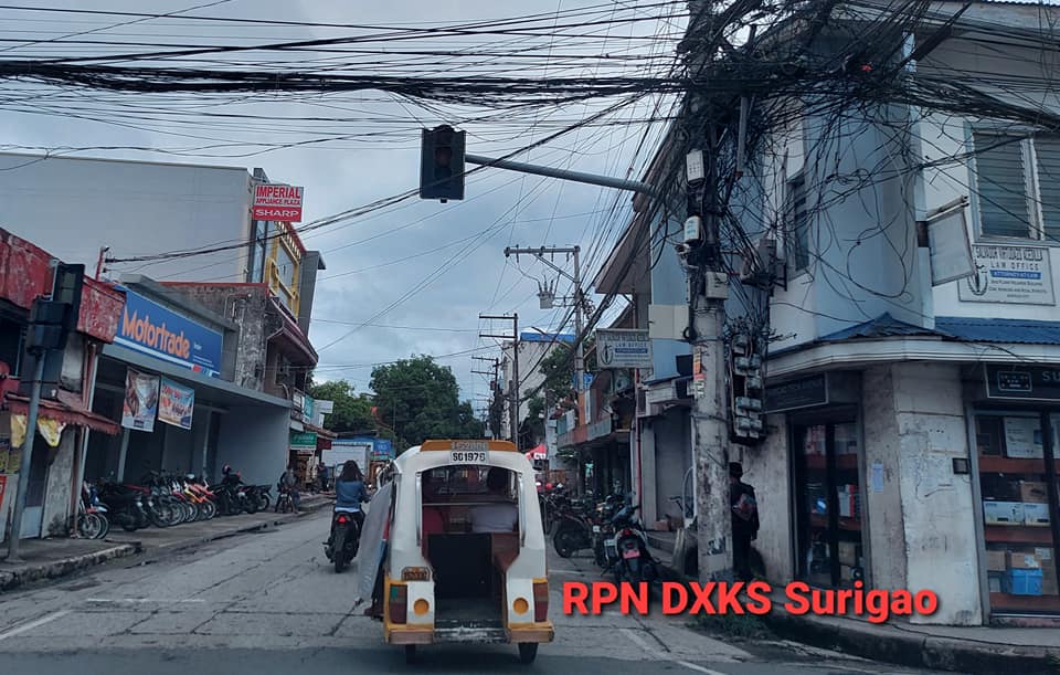 April 1 DXKS news-TRAFFIC LIGHTS SA SURIGAO CITY NAG-BREAKDOWN