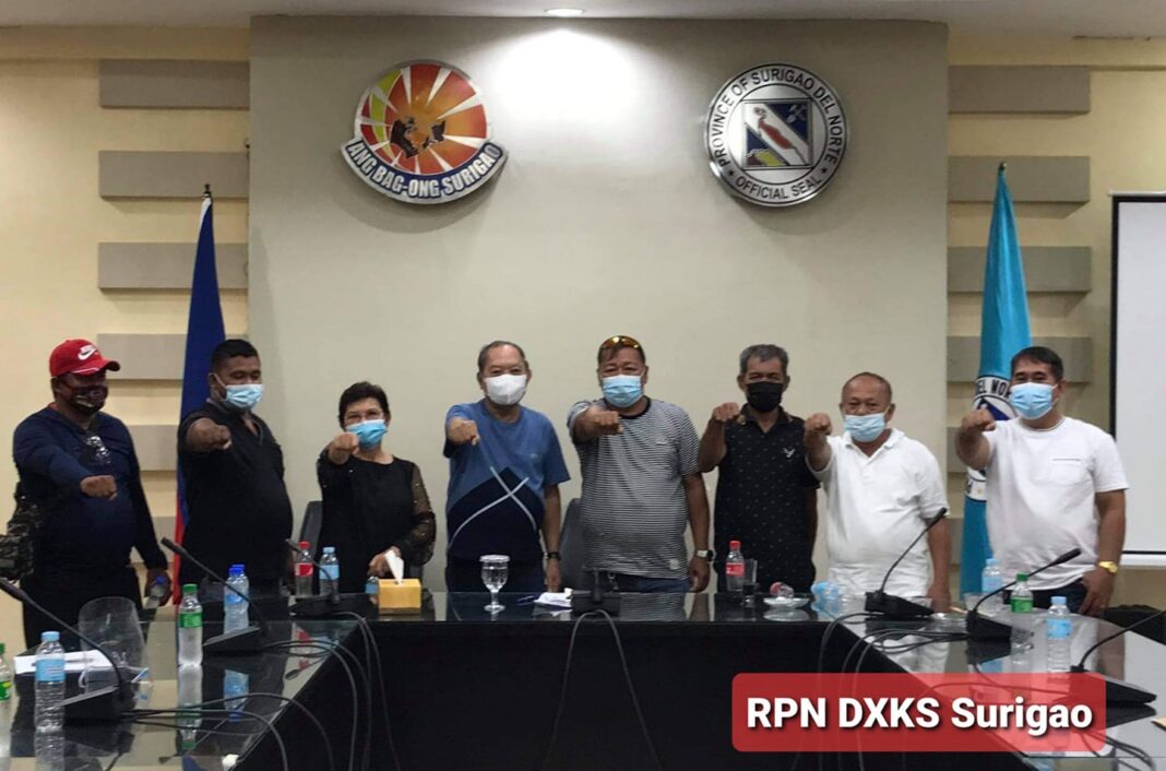 April 13 DXKS news-14 KA KAPITAN SA MAINIT NAKIGKITA KANG GOVERNOR MATUGAS