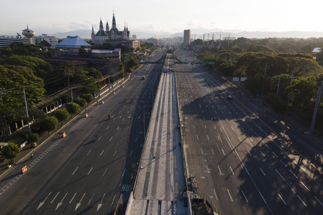 Good Friday and virus lockdown empty Manila’s streets
