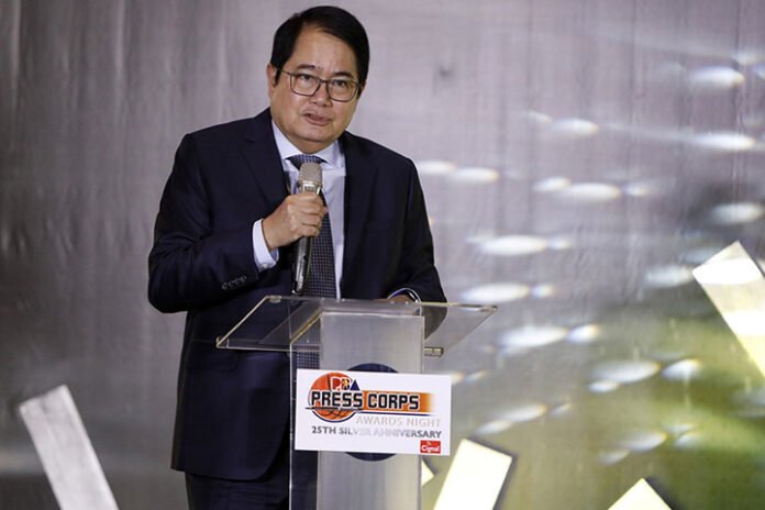 Vargas dares China to duel