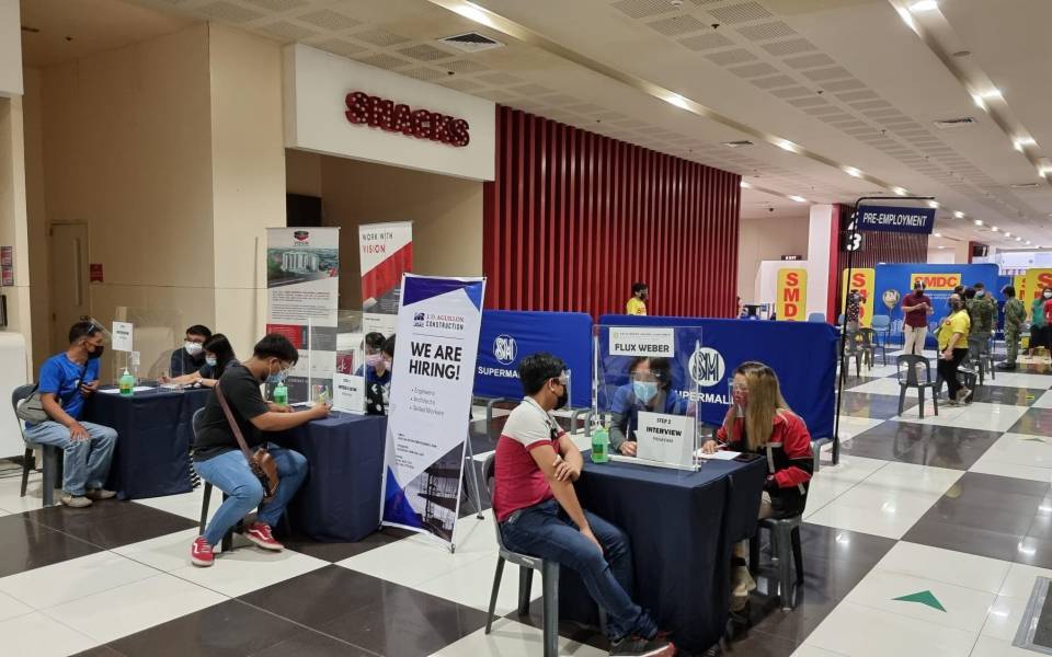 Amid shadow of ‘Delta’ risk, Pinoys bullish on job security