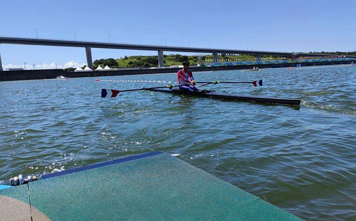 Nievarez first Filipino to plunge into action
