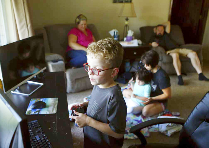 Do video games level up kids’ money skills?