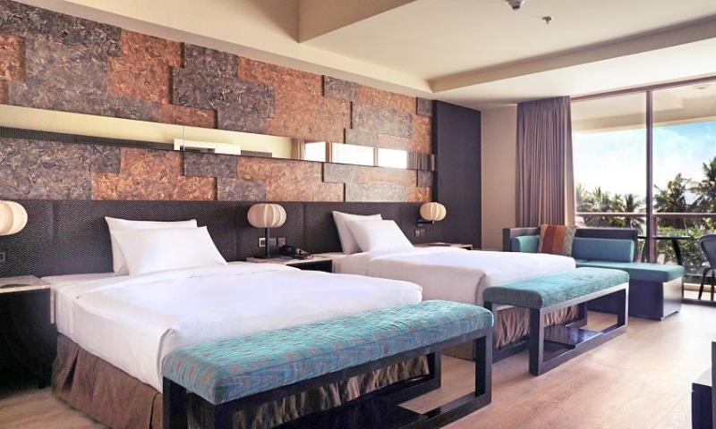 Hotels offer 70% off in another SOS call to travelers