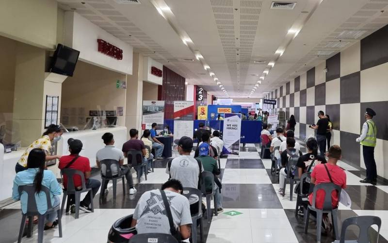 Ranks of jobless Filipinos lower in July, but more are underemployed – PSA