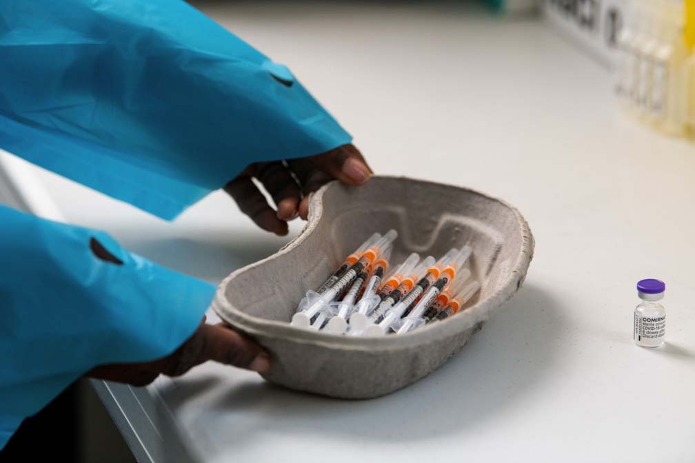 US nears deal for 500 million Pfizer doses to give abroad