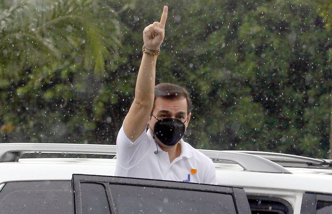 Manila Mayor Isko Moreno, Willie Ong file candidacies for president, vice president