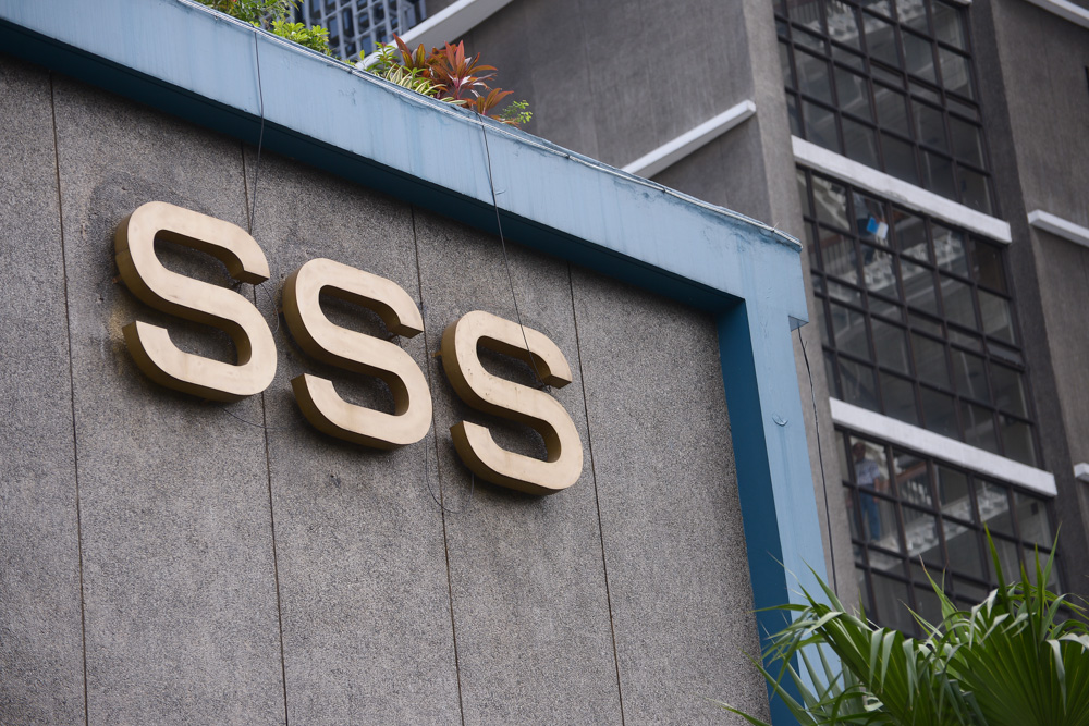 Palace reviewing SSS rate hike deferment