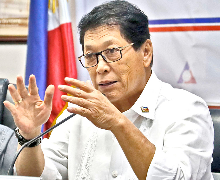 As Covid cases decline, DOLE mulls over lifting of HCW deployment cap