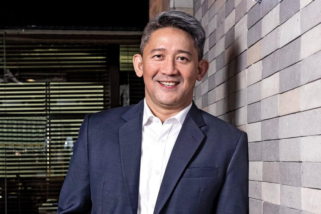 Max’s Group names new president