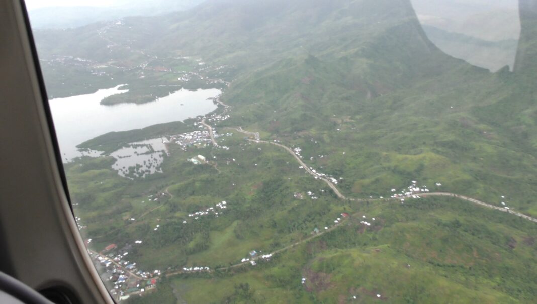 Aug 22 DXKS news-Proposed Economic Zone, Airport, Water Source og E-Car Battery Plant gisusi pinaagi sa Aerial Survey1