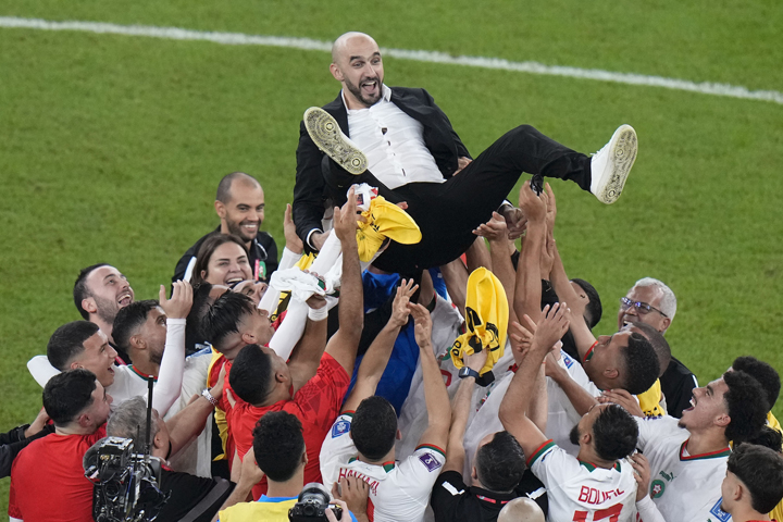 Morocco beats Canada, 2-1, reaches last 16 of World Cup,