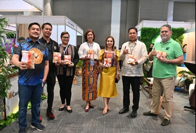 Davao: Kapin 2,000 ka reusable bag souvenirs gidunol ni Rep. Pulong Duterte