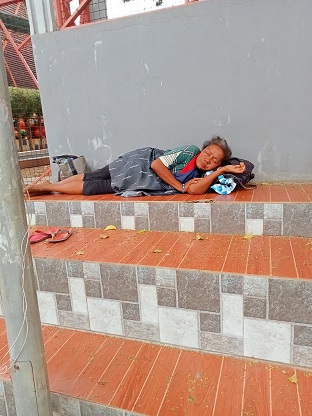 badjao sleeping-ciudad plaza