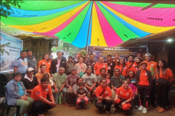 Baguio: Anim na pamilya sa Atok nabigyan ng “Pailaw Project”