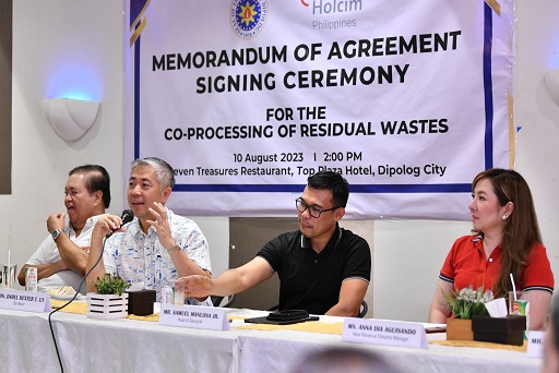 Dipolog LGU and Holcim Phil. signed MOA