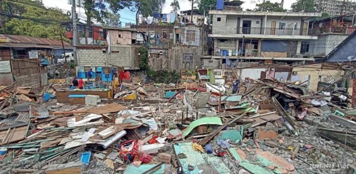 120 illegal stalls giniba sa Barangay Gibraltar, Baguio City para sa ...