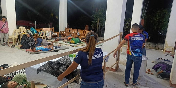 families evacuated due to Tsunami alert in Mati city