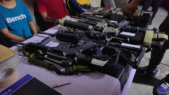 illegal firearms and drugs confiscated; suspect arrested