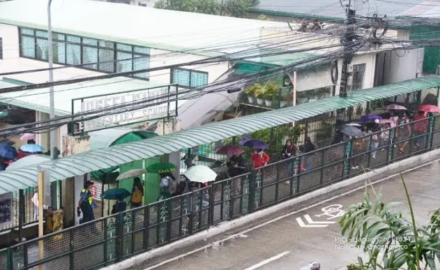 city gov't urges public to report dangling wires within their vicinity for immediate action