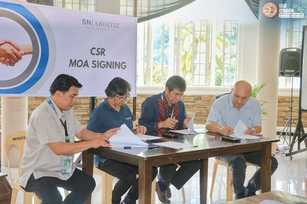 Mayor Bernard S. Waclin and SN Aboitiz Benguet