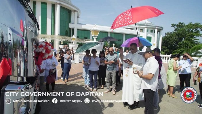 Ceremonial blessing alang sa mobile ug sea ambulance sa Dapitan, Zamboanga del Norte, nagmalampuson