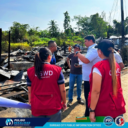 Mayor Dumlao tagbisita an nasunugan sa Brgy. Cagniog