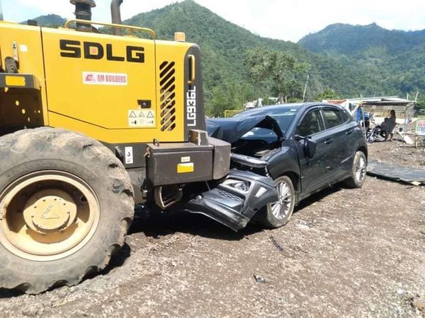 Nakatulog na drayber na dasmag sa pay loader