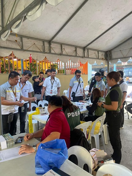 Random drug test sa mga PDEA ZN sa Dipolog Integrated Bus Terminal, migawas nga nag negatibo ang mga driver1
