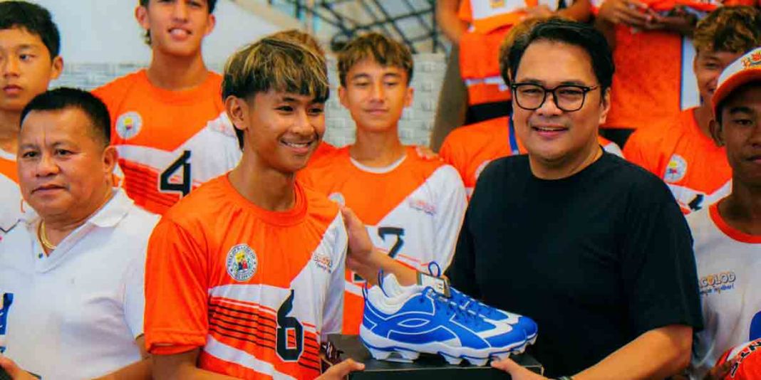 Bacolod-backs-Palaro-athletes-with-PHP-17M-aid