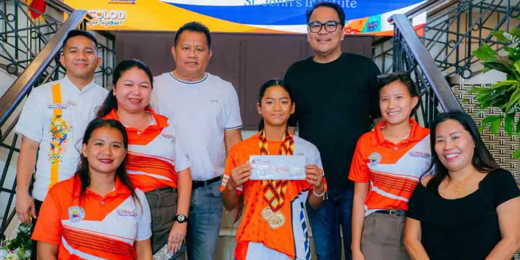 Bacolod-rewards-Palaro-athletes-with-PHP-1-million
