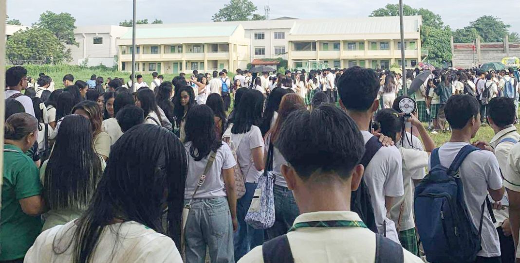 MORE THAN 443K STUDENTS