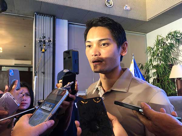 Negros-lawmaker-pushes-AI-regulation-to-protect-workers1